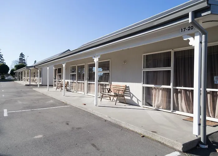 Racecourse Hotel And Motor Lodge